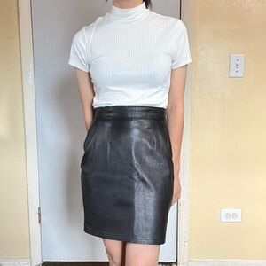 Vera Pelle Women's Black Leather Skirt Size 42